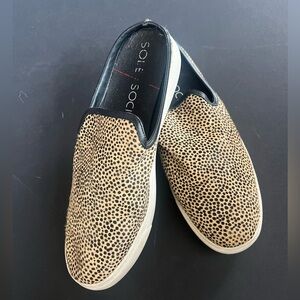 Ladies leopard print slip-on mule
